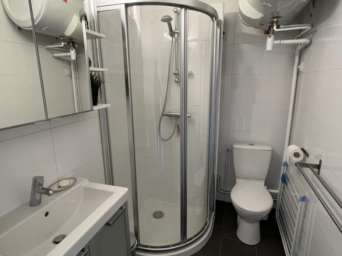 Studio En Centre-Ville De Cabourg Avec Balcon Et Parking - Fr-1-487-345 外观 照片